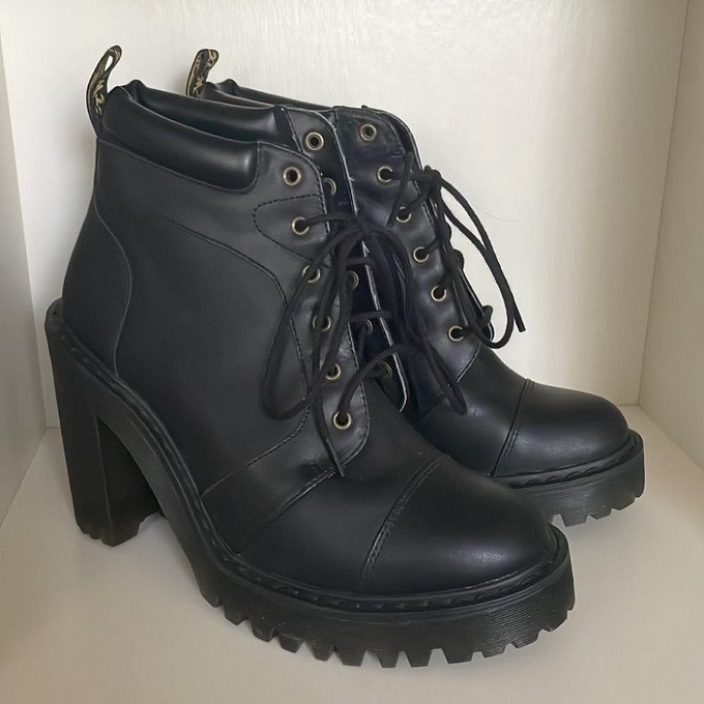Dr. Martens Averil Leather Heeled Padded Lace Up Combat Lug Sole Ankle Boots